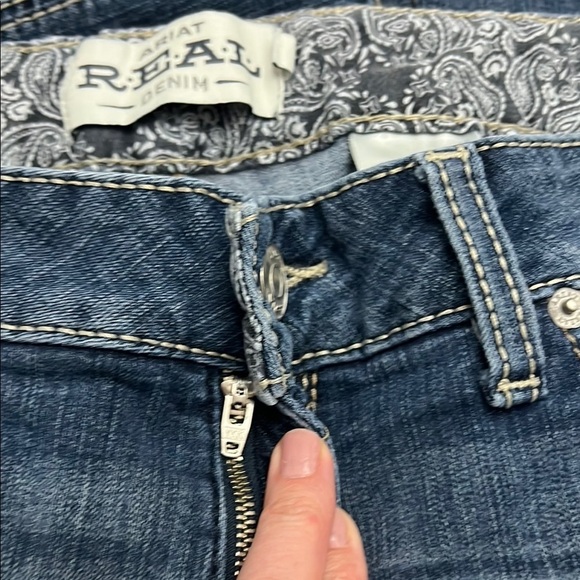 Women's Blue Jeans - Picture 7 of 8